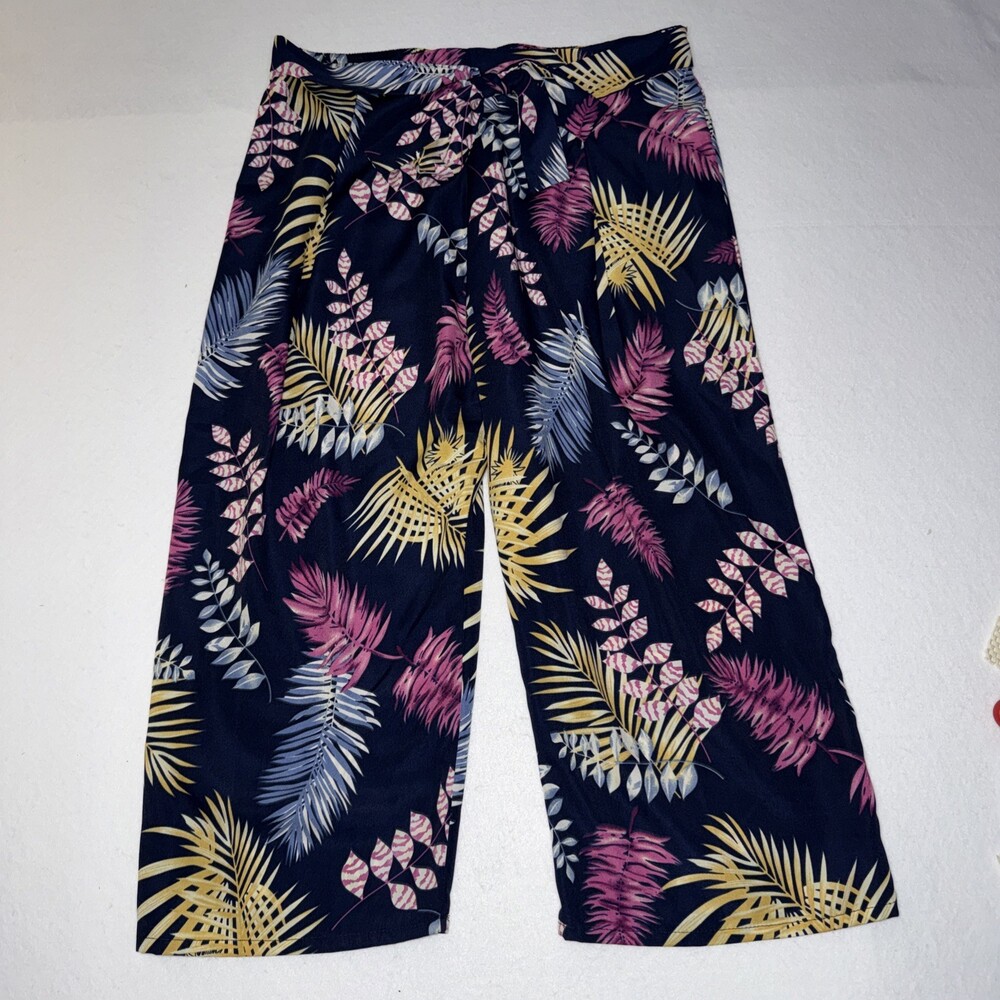 Elsie & Zoey Tropical Palm Navy & Pink Capris Size L/XL Tie Vacay Beach